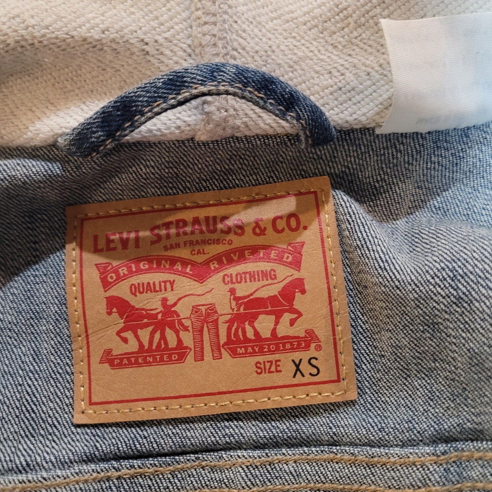 Trucker Jacket - Picture 4 of 4